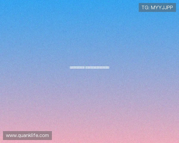 王哲林杀入禁区欲上篮 兰道夫飞身封盖送钉板大帽精彩瞬间